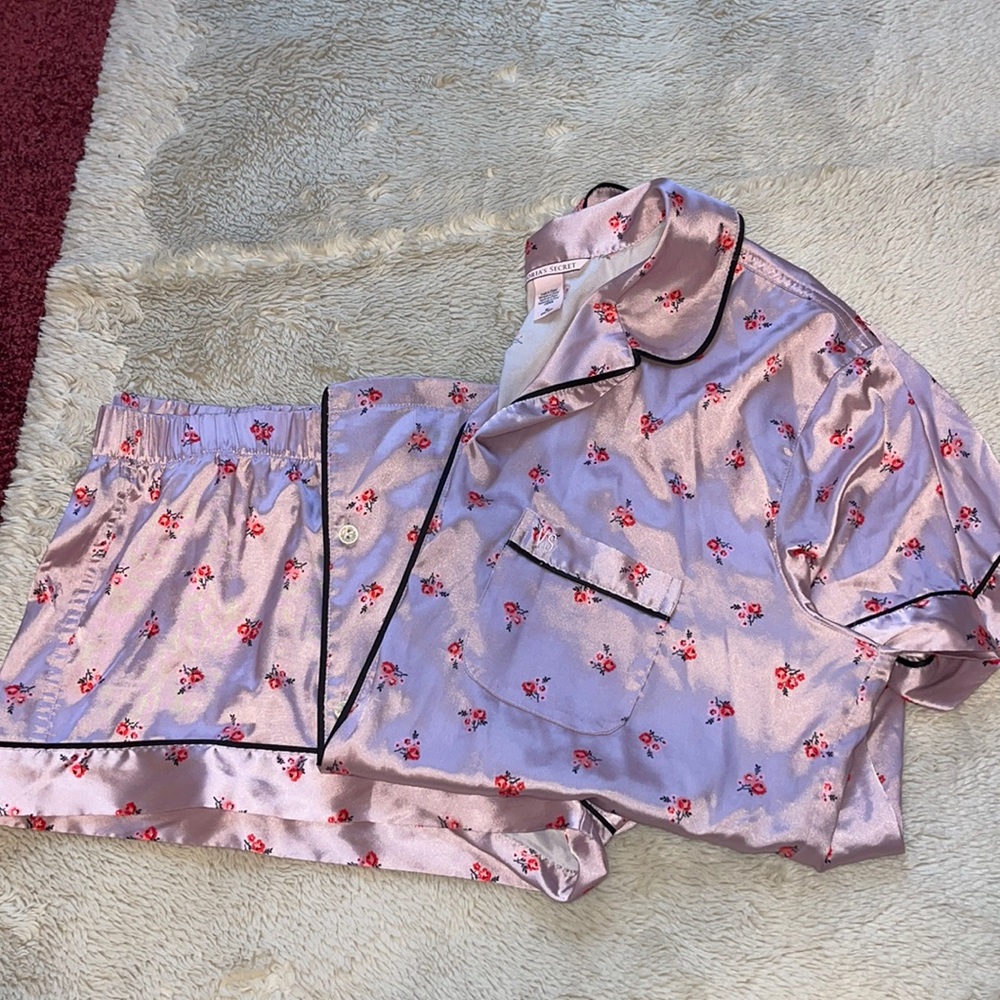 Victoria Secret Silk Sleeping Set